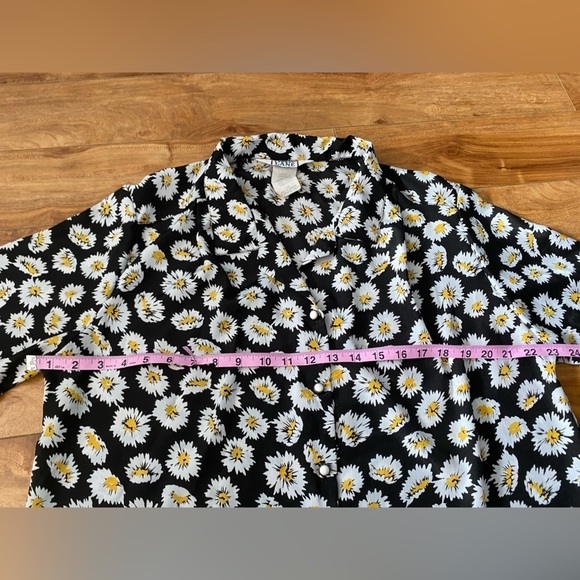 Vintage Cricket Lane Daisy Print Button Down Short Sleeve Blouse Size 18 - Picture 7 of 11